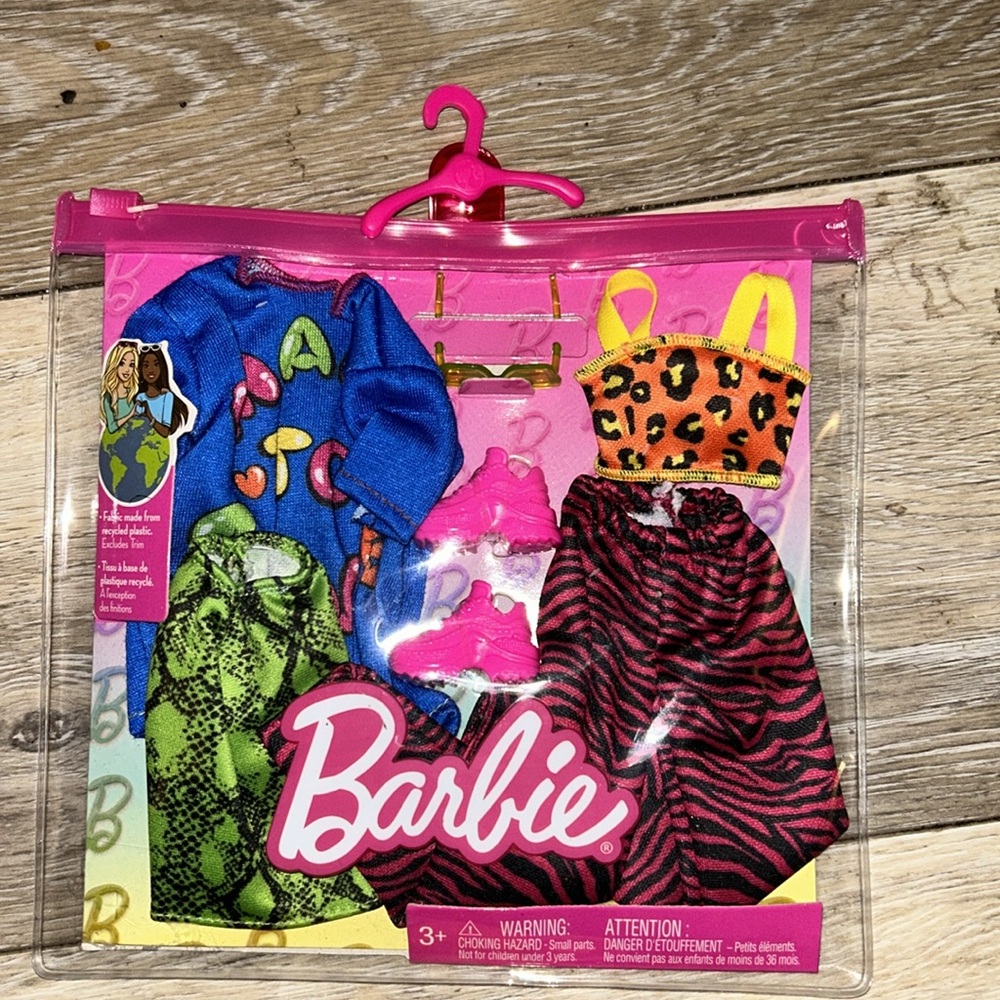 Barbie Clothes, Fashion & Accessory 2 Fun Vibrant Stylish Outfits Barbie Doll
